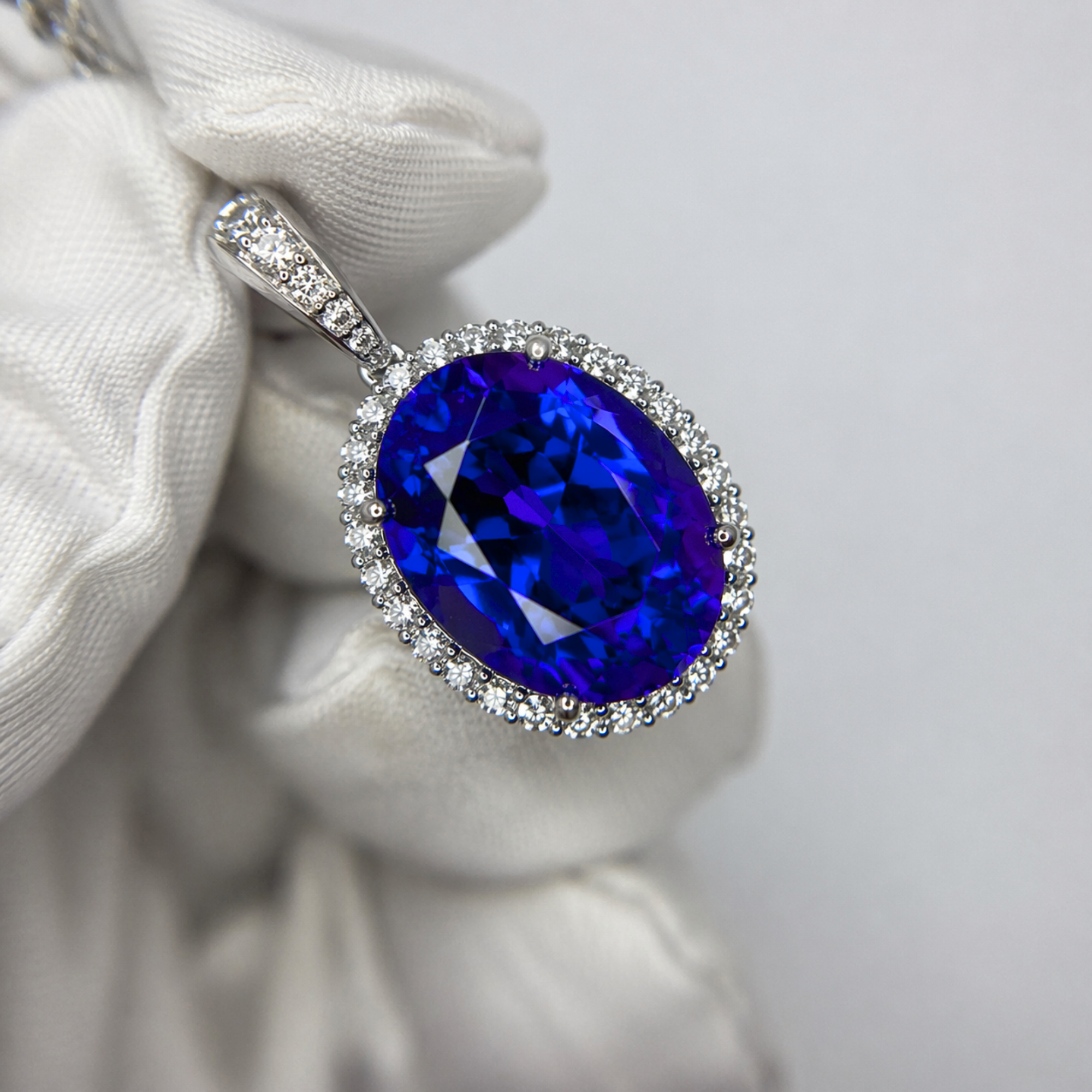 Tanzanite Color Grades: Understanding “VB 6/6”