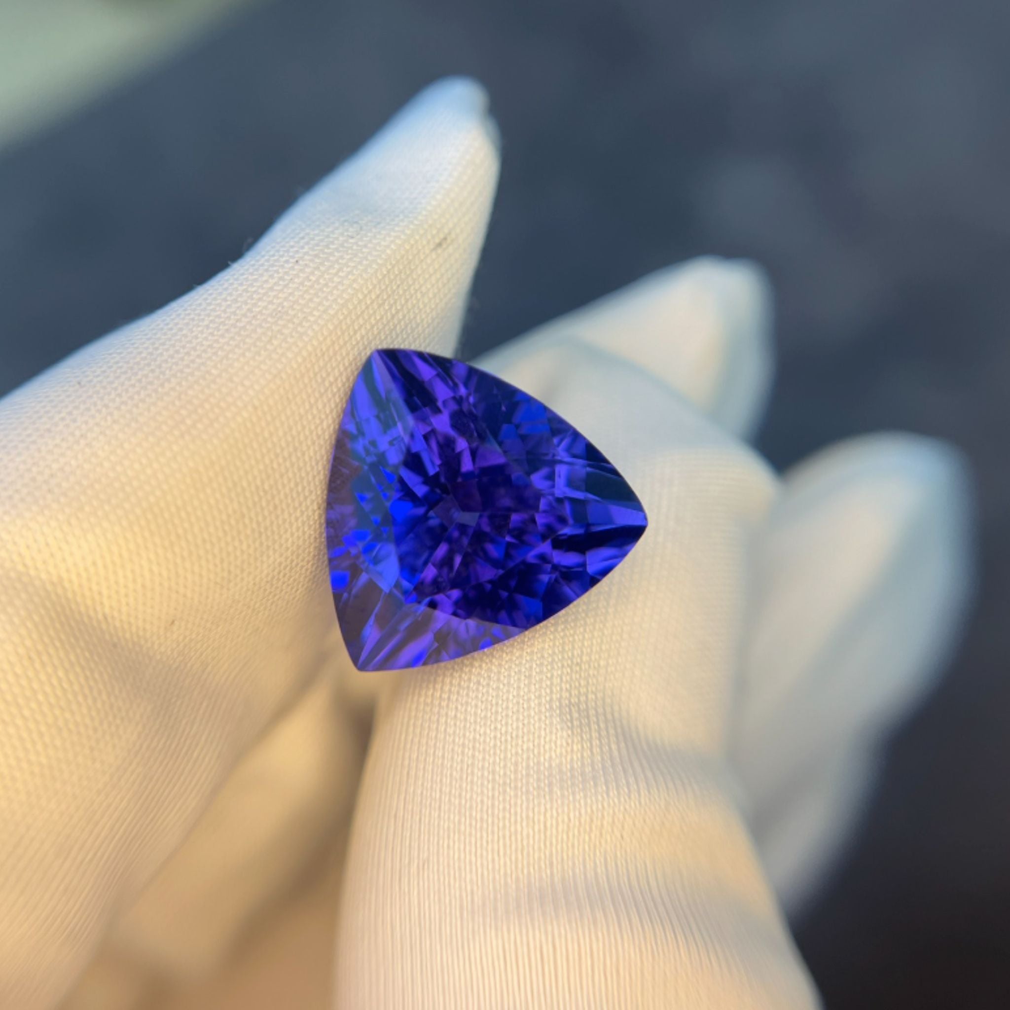 Violet & Blue Tanzanite Trillion Cut -11 Carats
