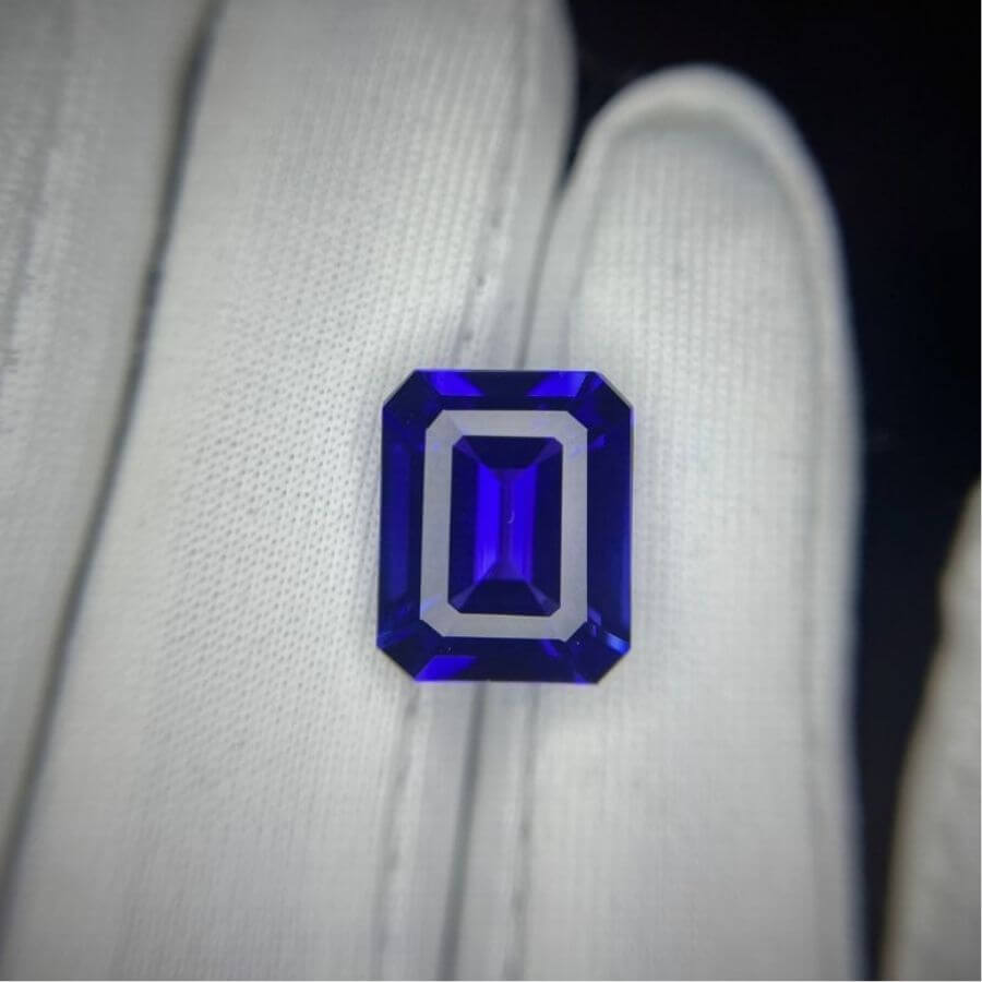 7.64 Carat Emerald Cut Tanzanite Gemstone