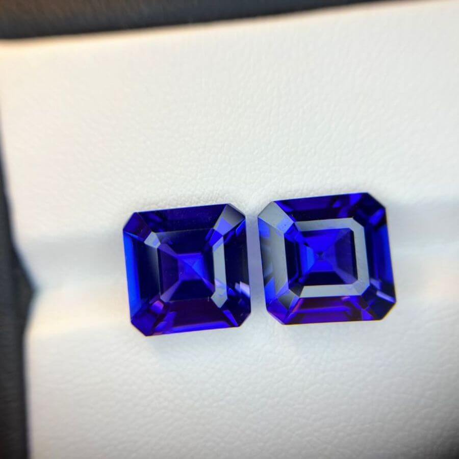 12 Carat Emerald Cut Tanzanite Gemstone