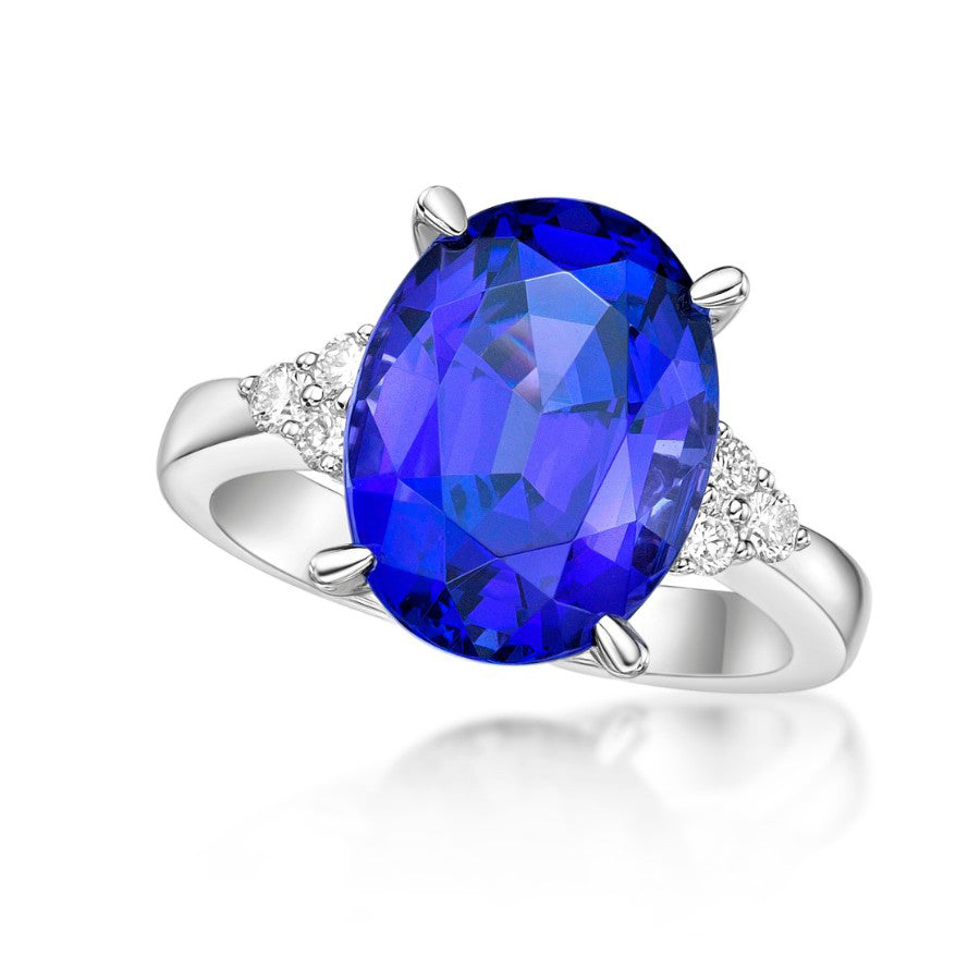 Exceptional 8.24 Ct Oval Tanzanite Ring