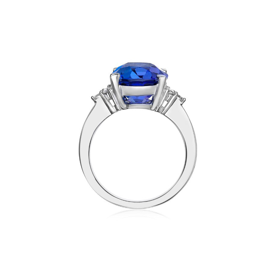 Exceptional 8.24 Ct Oval Tanzanite Ring