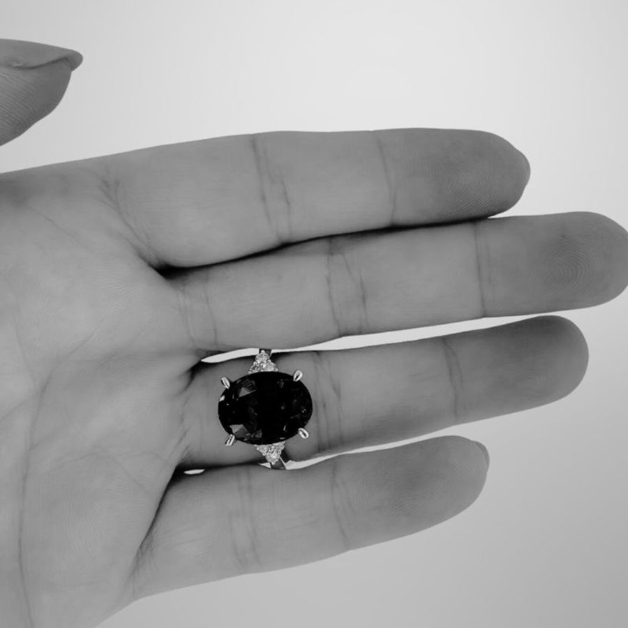 Exceptional 8.24 Ct Oval Tanzanite Ring