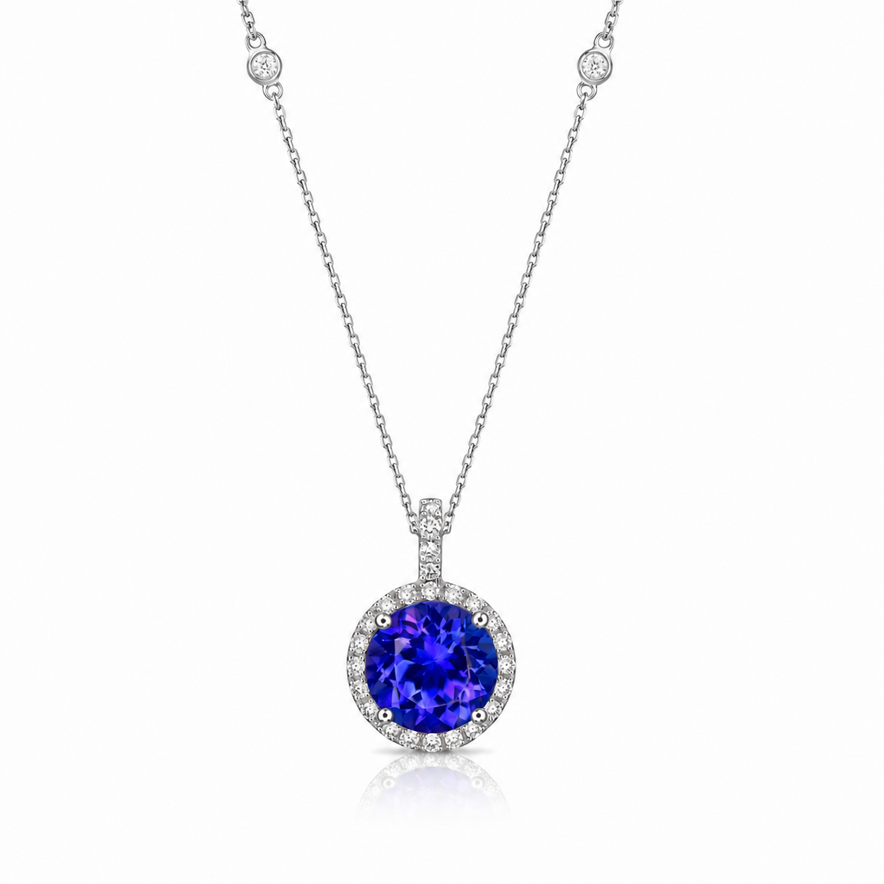 Runder Tansanit-Anhänger mit Diamanten