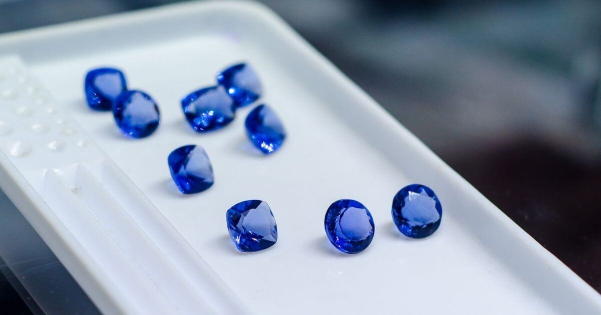 Tanzanite Color Grading Explained | Hue, Tone, Saturation