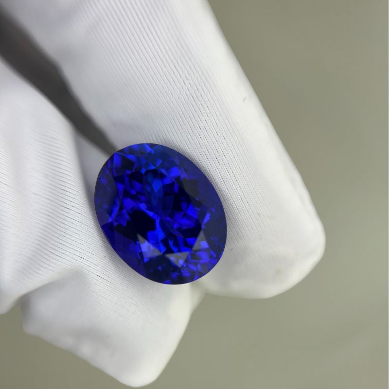 16.98 Carat Oval Tanzanite Gemstone Investment Grade  - Amazing !