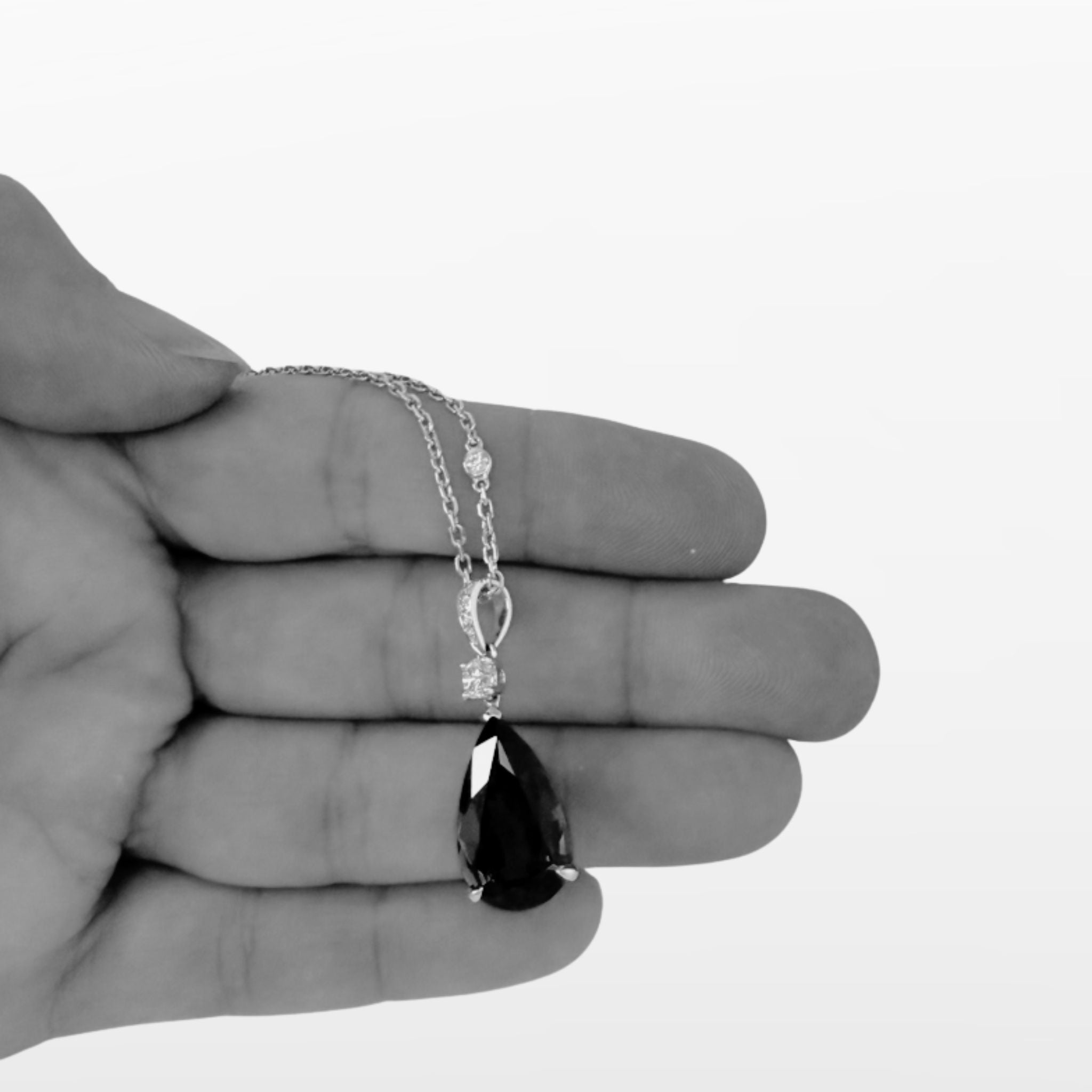 Magnificent 7.00 Ct Pear-Shaped Tanzanite Pendant