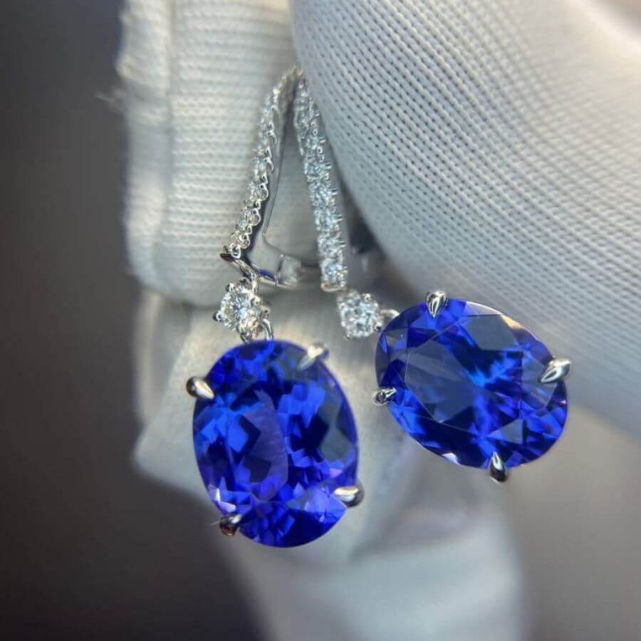 7.02 Ct Tanzanite & Diamond Drop Earrings