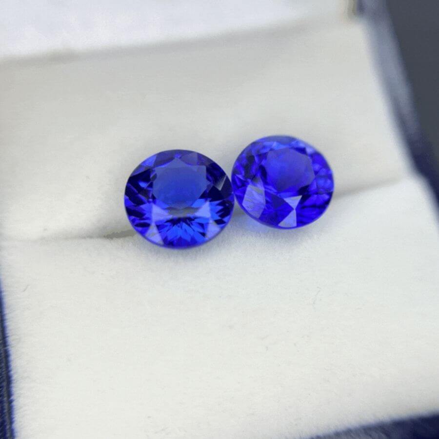 5.70 Carat Round Cut Tanzanite Gemstone