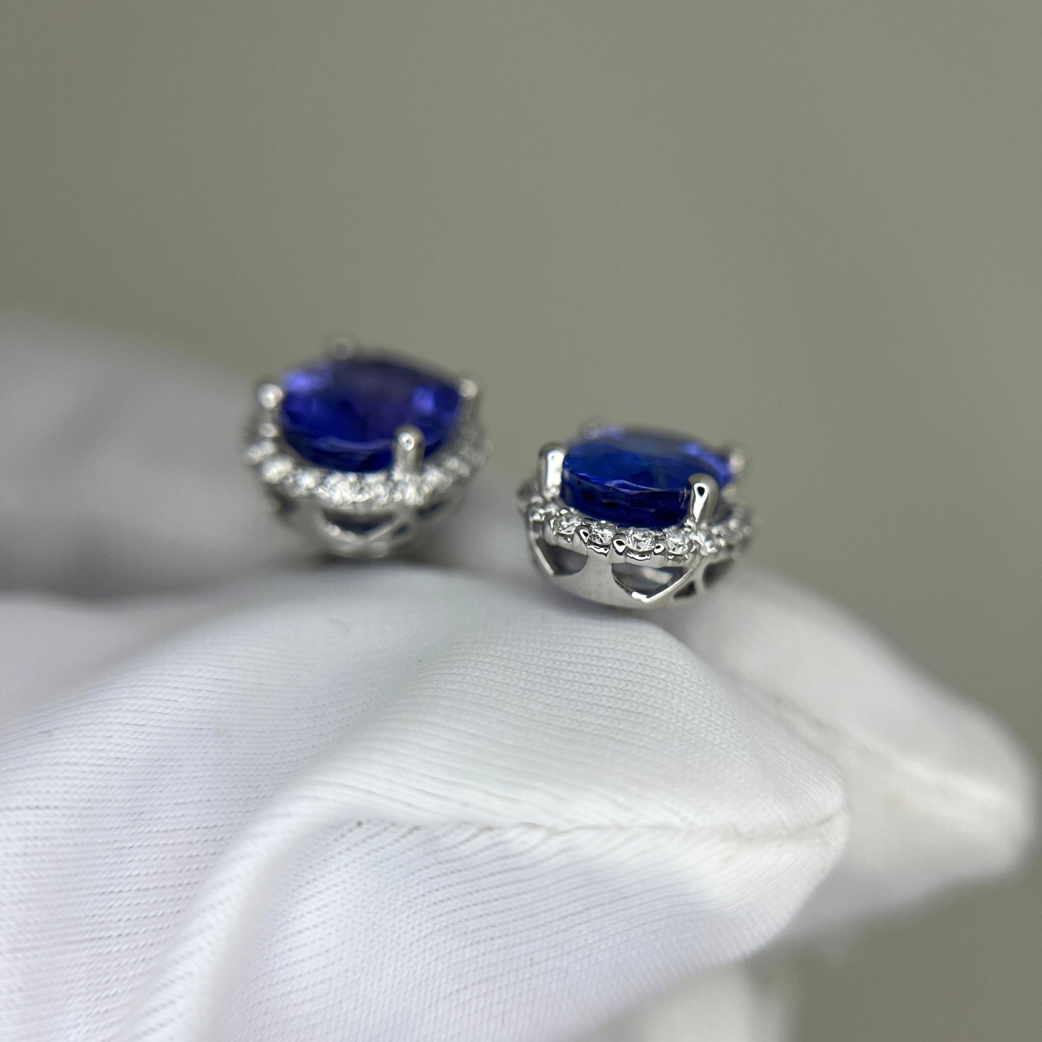 4.01 Ct Tanzanite Earrings