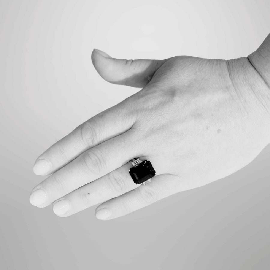 Exceptional 11.00 Ct Emerald Cut Tanzanite & Baguette Diamond Ring