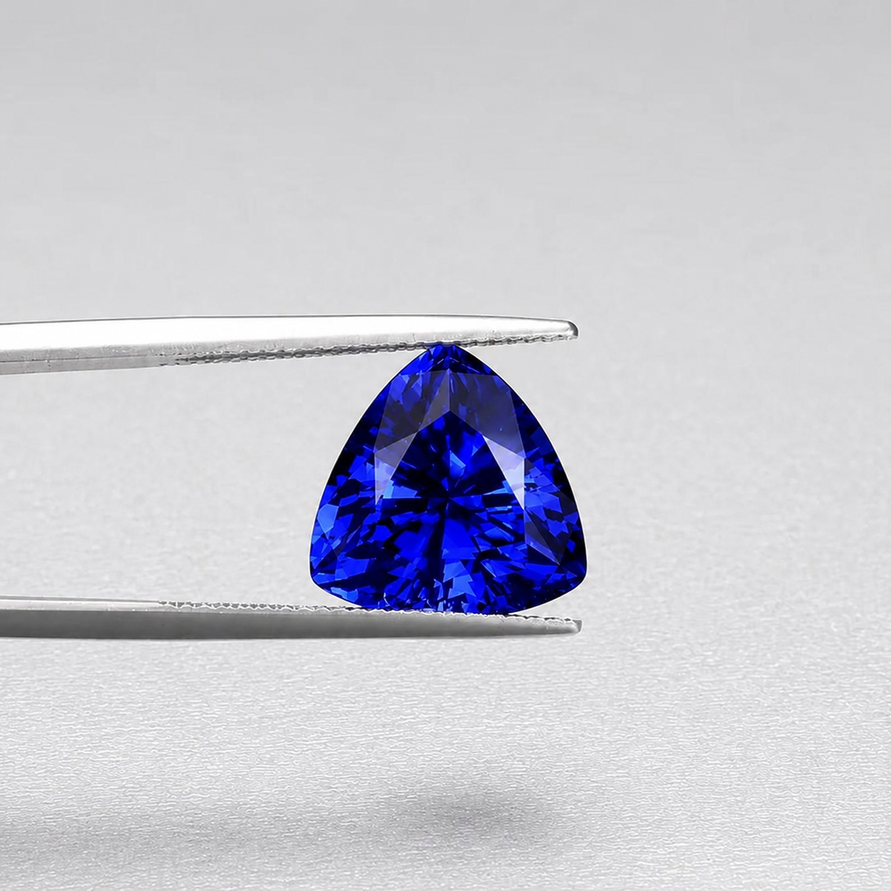 7.84 ct Trillion Tanzanite Gemstone – GIA Certified
