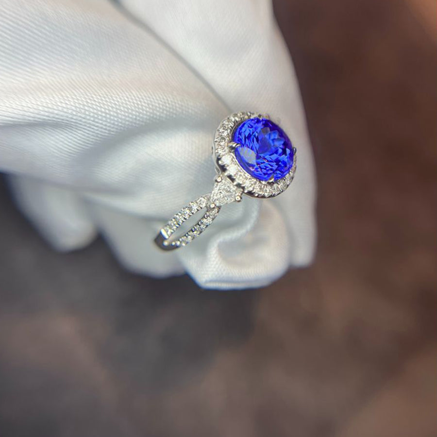 Vintage Style 2.10 Ct Tanzanite & Diamond Engagement Ring