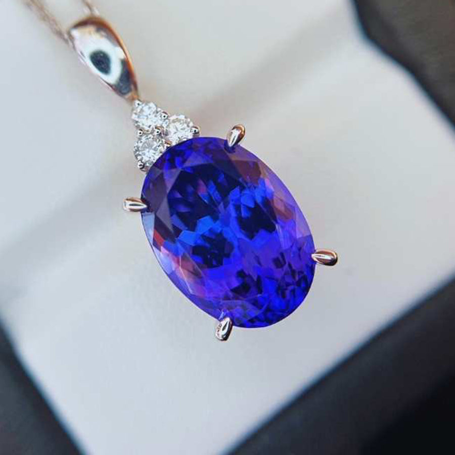 4.00 Ct Oval Tanzanite & Diamond Pendant