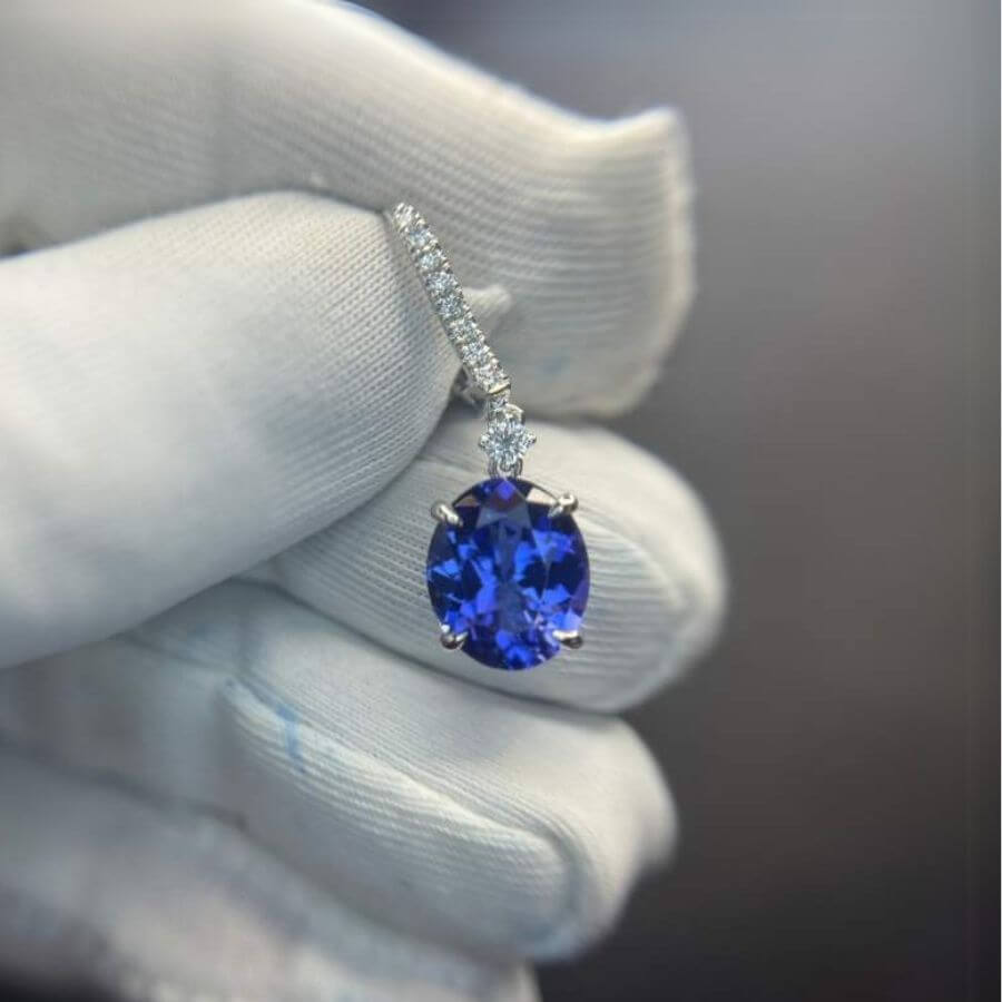 7.02 Ct Tanzanite & Diamond Drop Earrings
