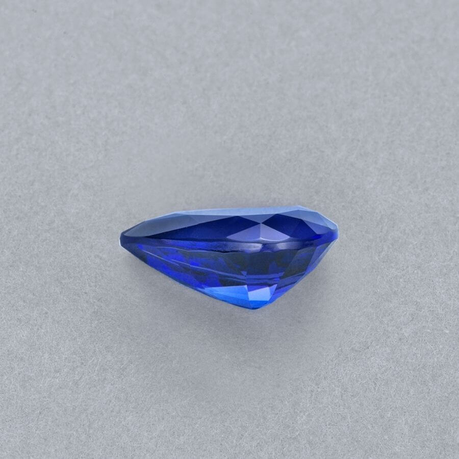 7.06 Carat Pear Cut Tanzanite Gemstone