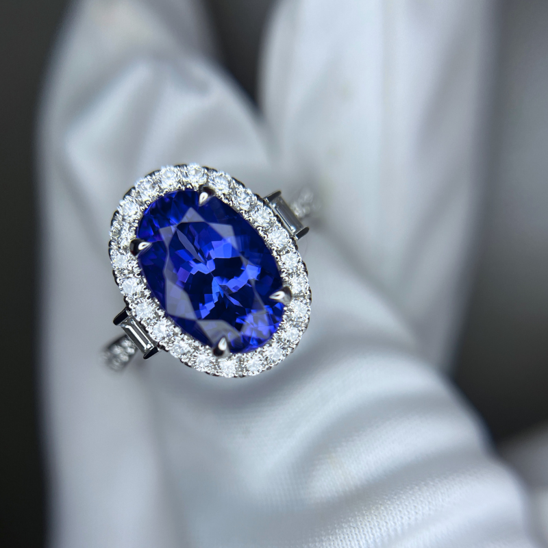 3.40 Ct Oval Tanzanite Ring with Baguette Diamonds & Halo