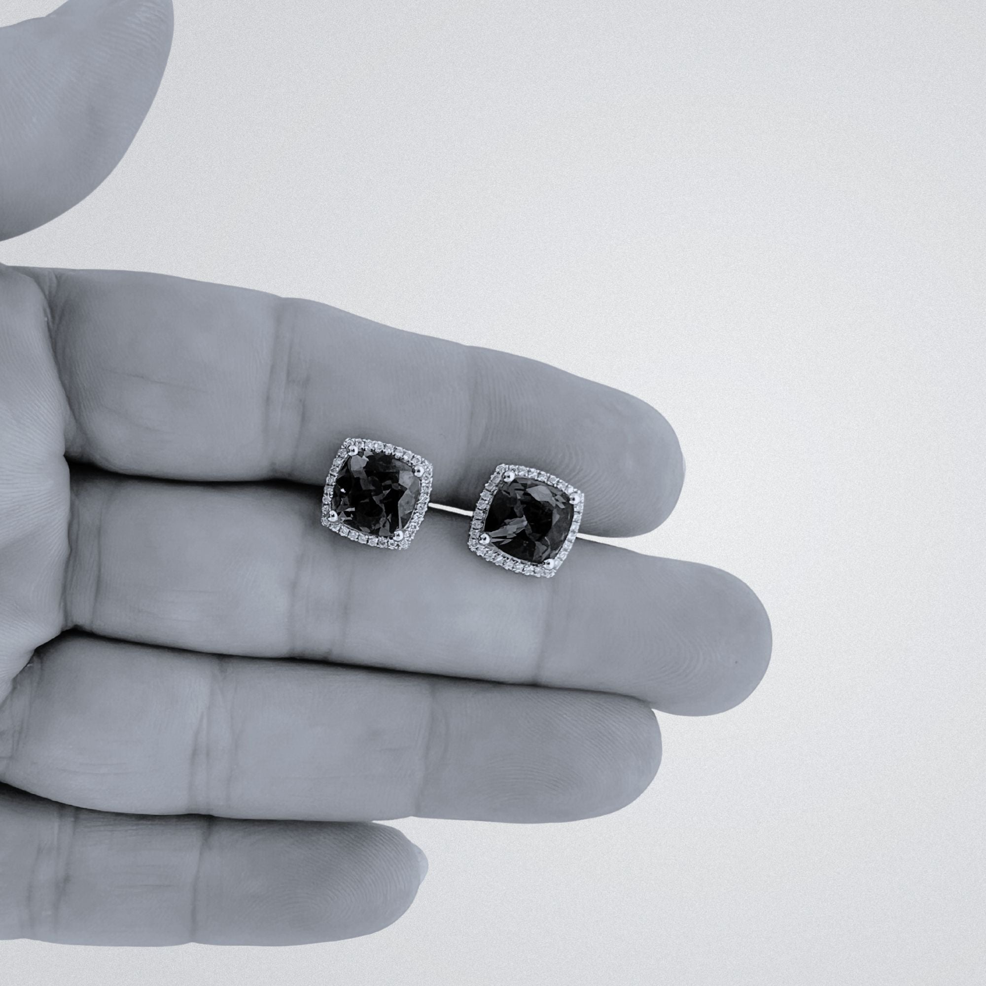 3.69 Ct Tanzanite & Diamond Earrings
