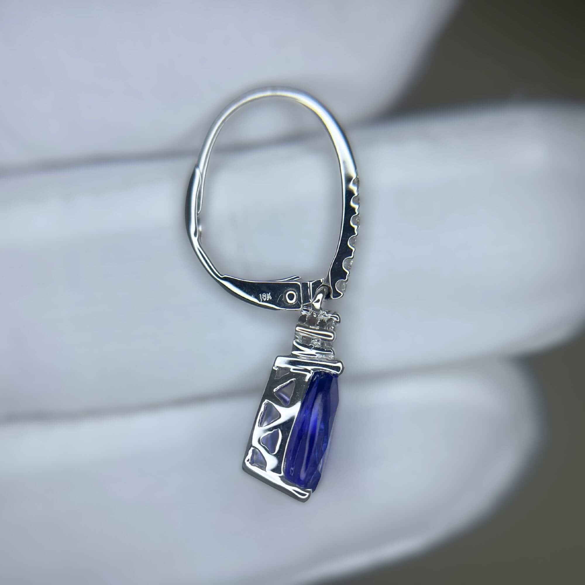 2.56 Ct Tanzanite & Diamond Earrings
