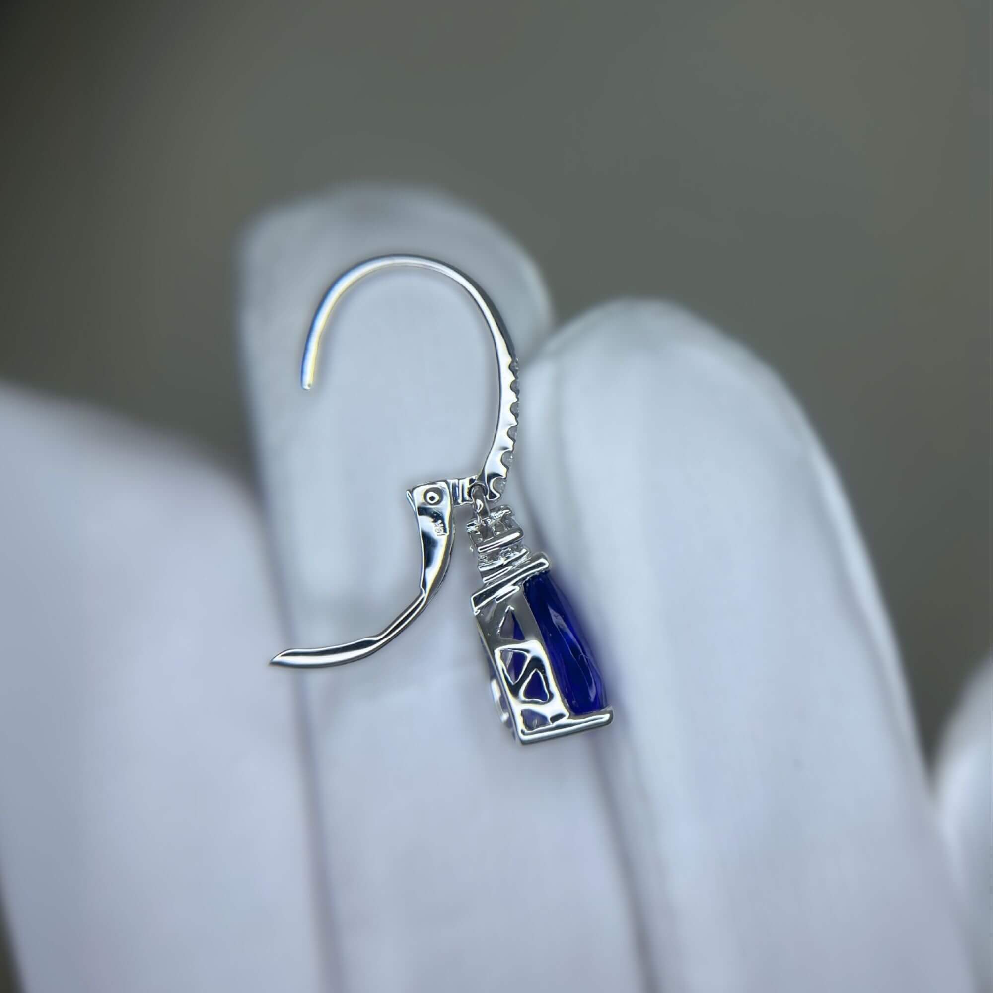 2.56 Ct Tanzanite & Diamond Earrings