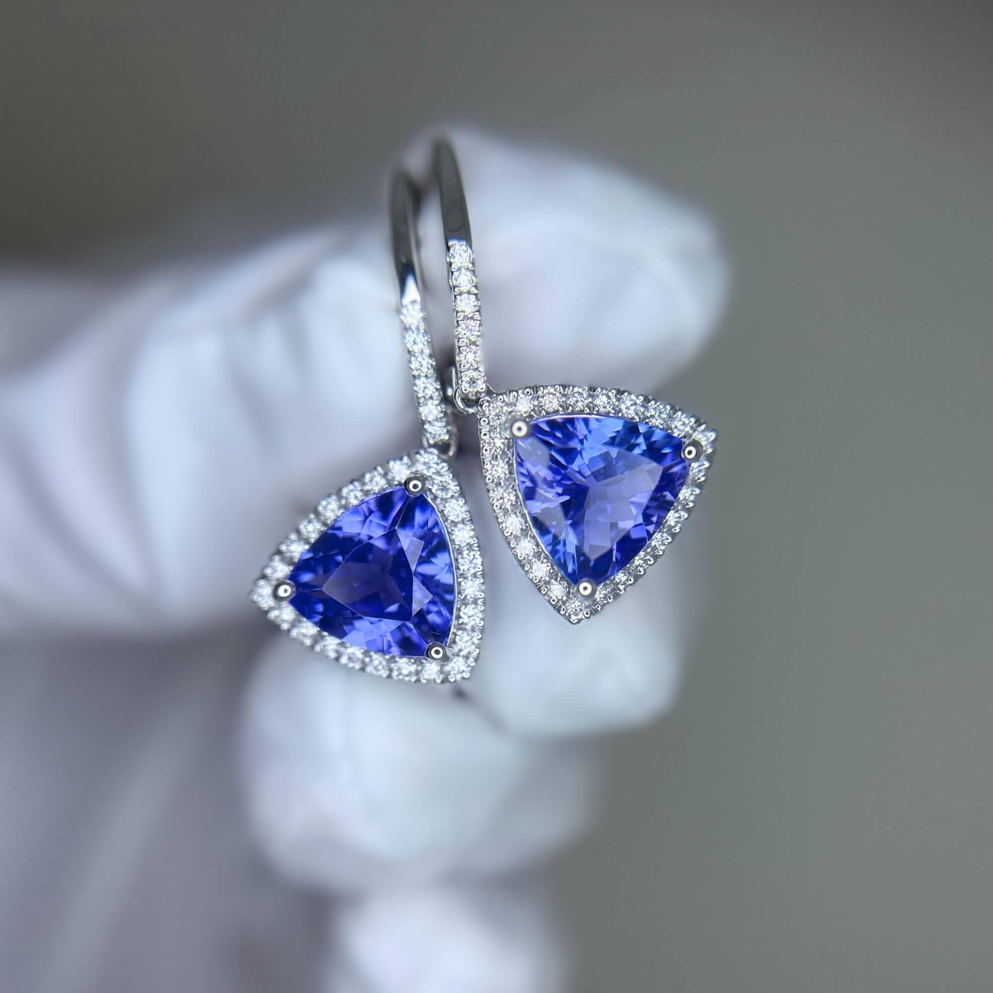 3.97 Ct Tanzanite & Diamond Earrings