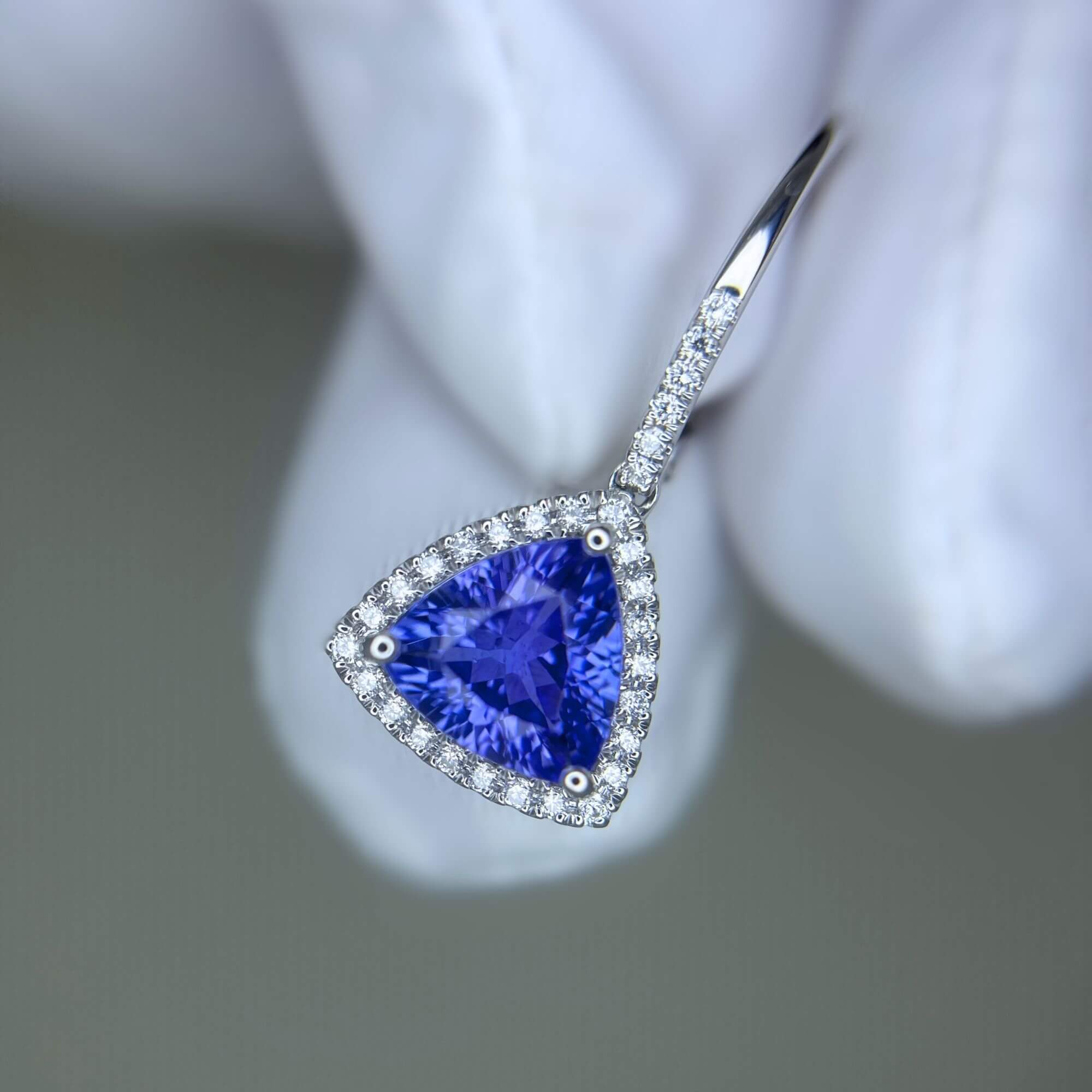 3.97 Ct Tanzanite & Diamond Earrings