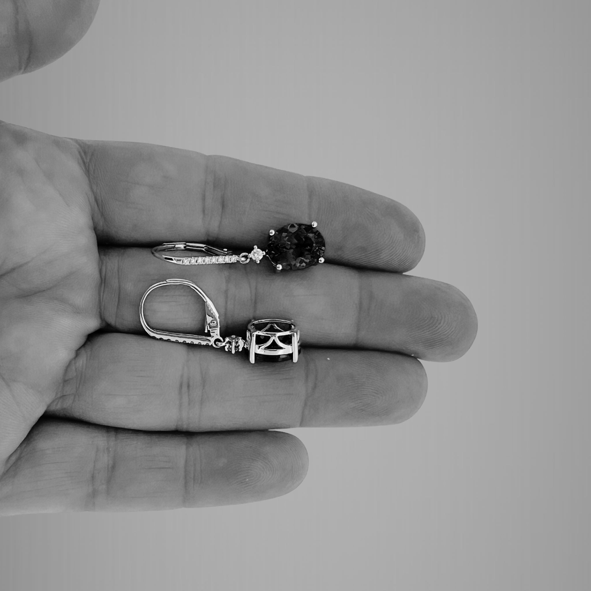 Außergewöhnliche Tansanit-Diamant-Ohrhänger (6,00 Karat)