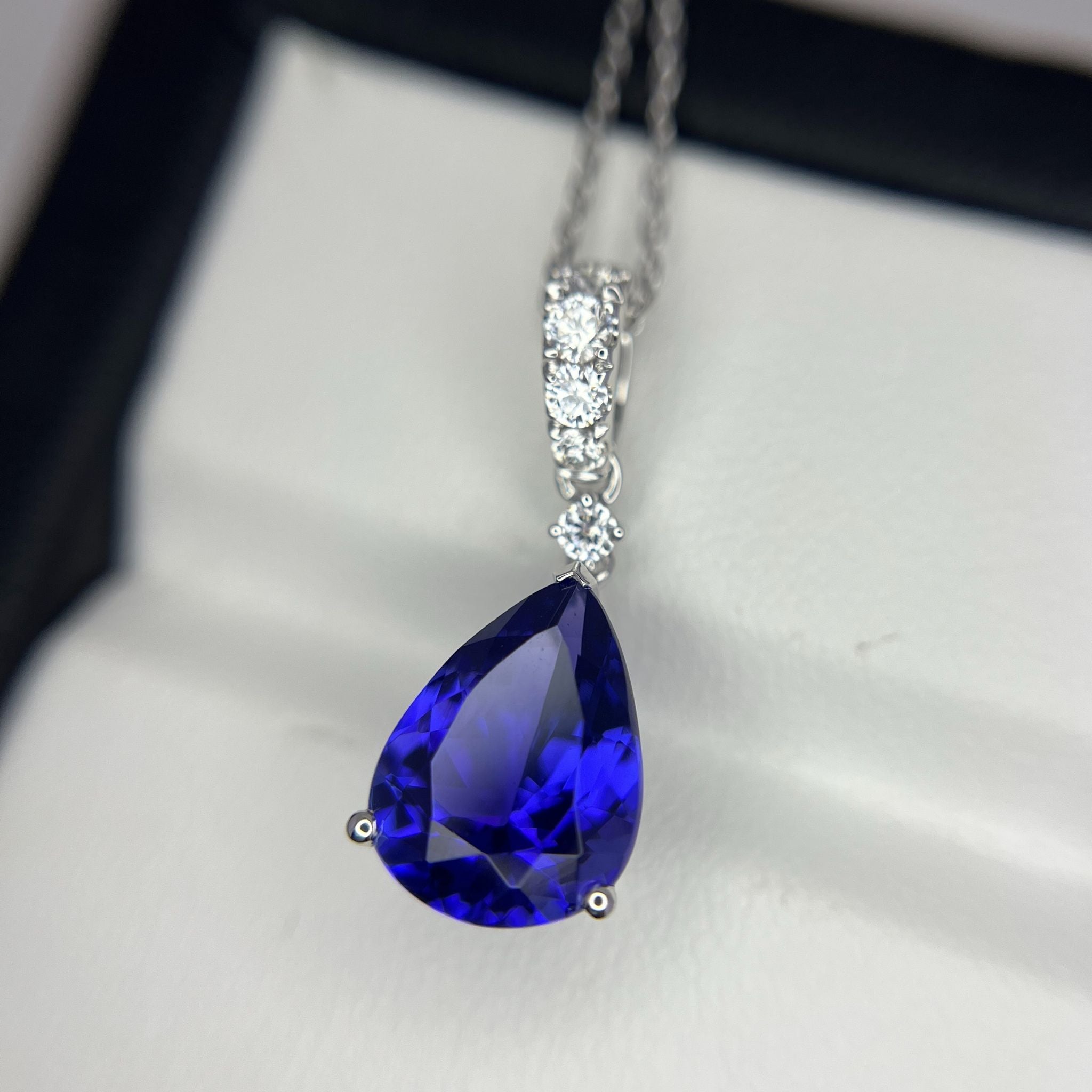 Exquisite Pear-Shaped Tanzanite Drop Pendant