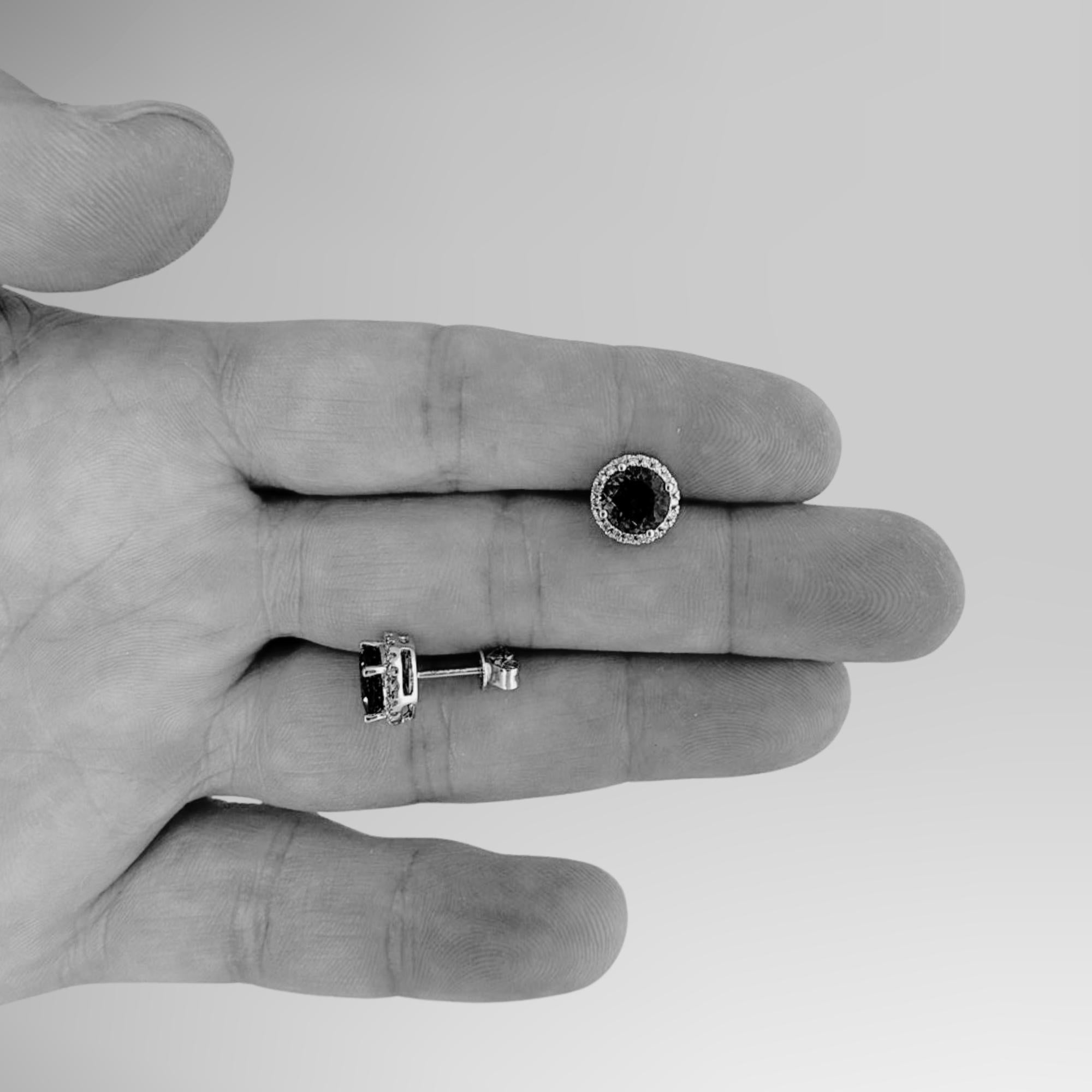 "Soleste Style" Tansanit- und Diamant-Ohrstecker – Anfertigung auf Bestellung