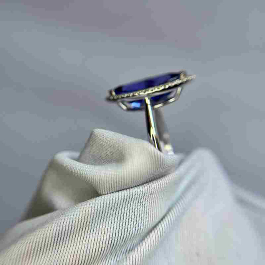 Tanzanite Marquise Cut Ring in White Gold – Made to Order