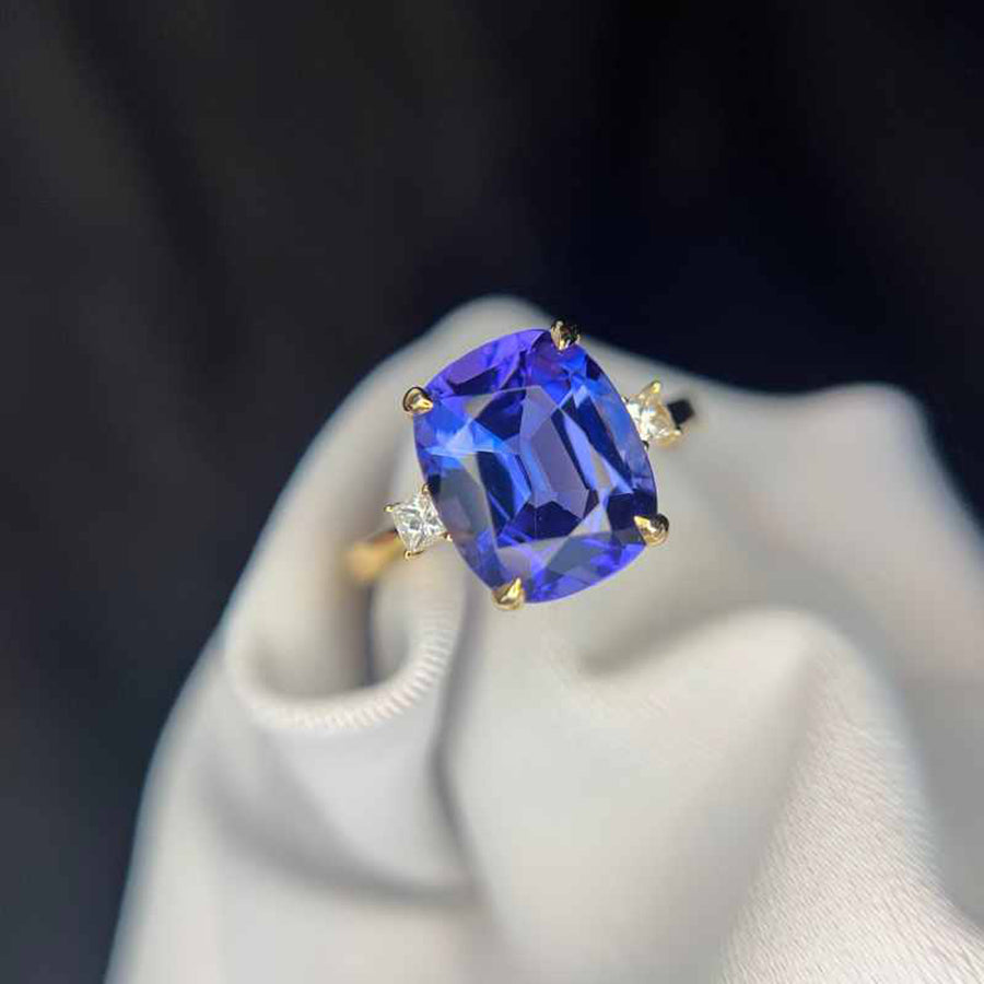 Carat Cushion-Cut Tanzanite Diamond Ring 18K Gold
