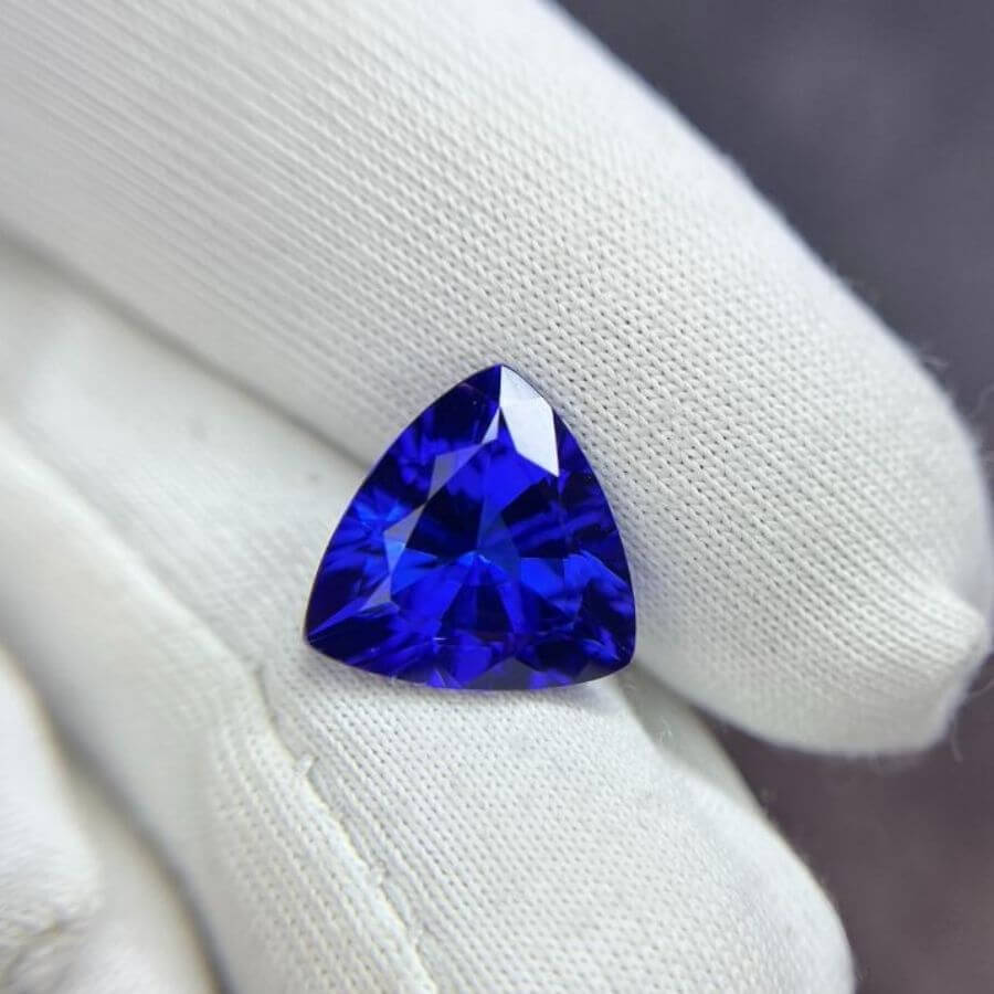 5.86 Carat Trillion Cut Tanzanite Gemstone