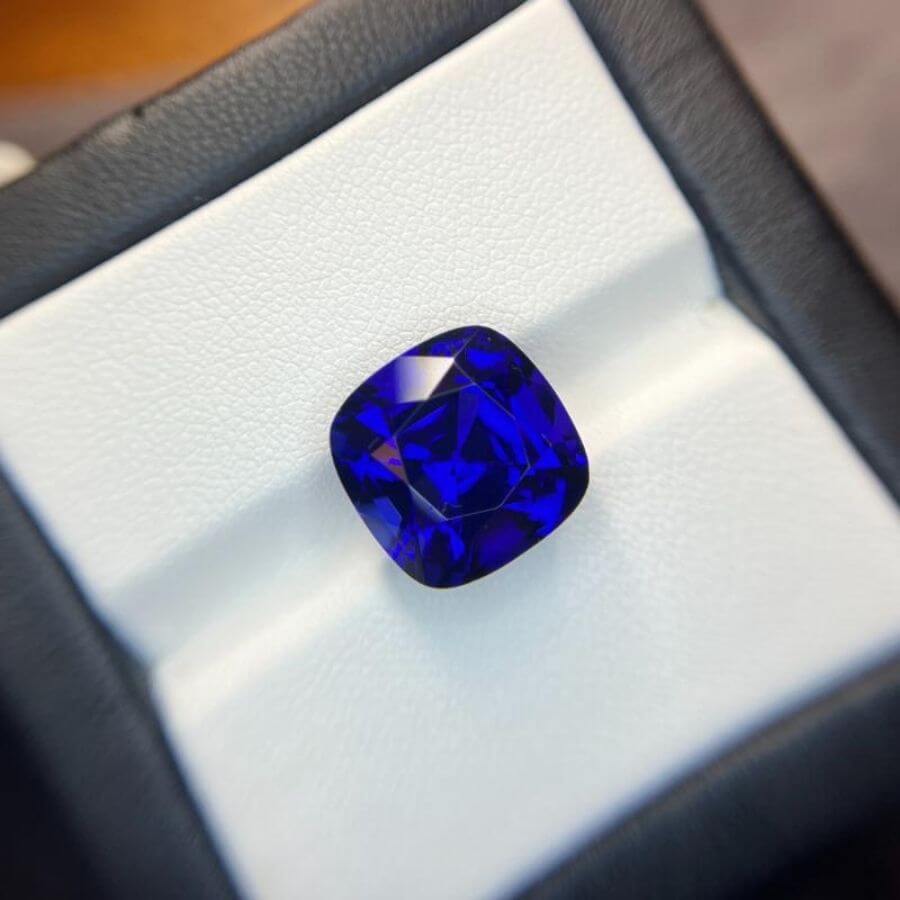 13.33 Carat Cushion Cut Tanzanite Gemstone