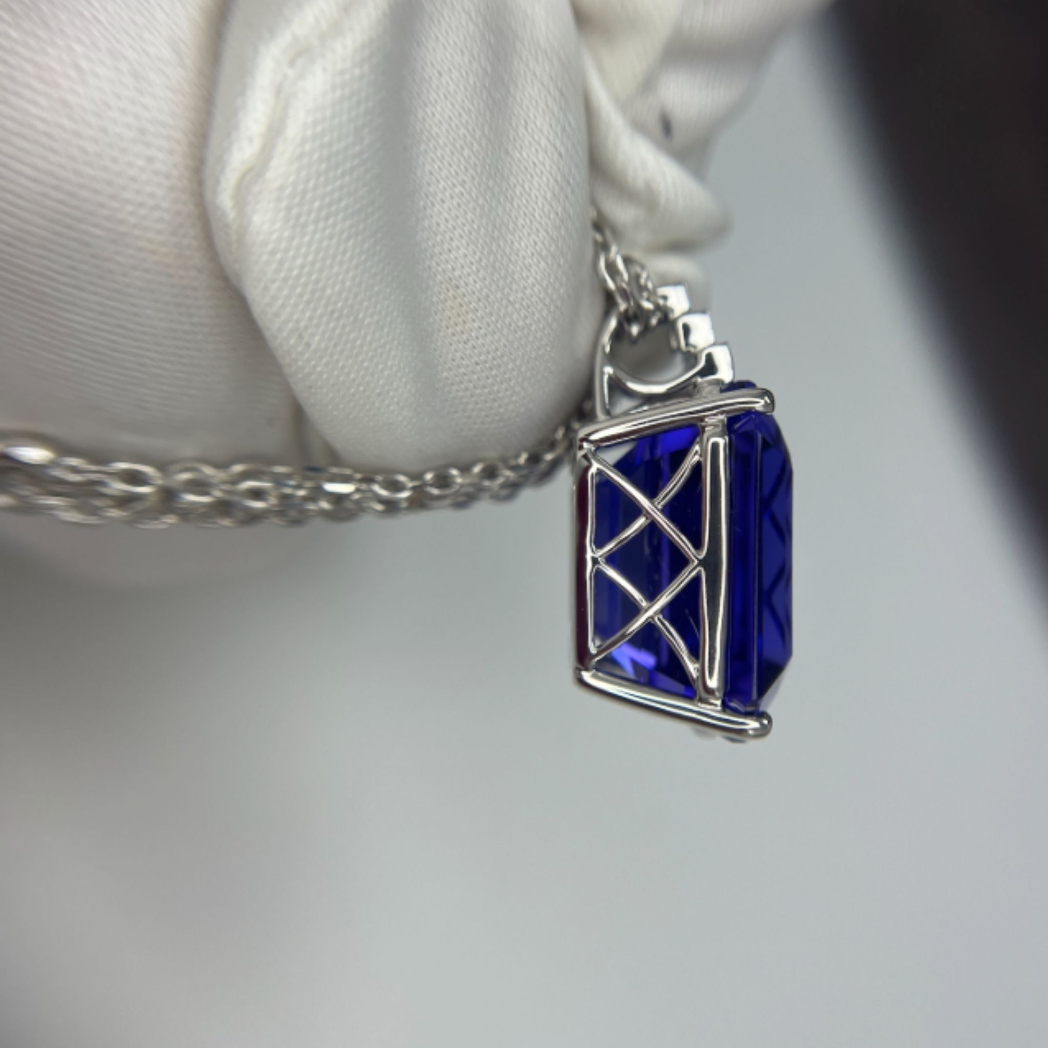 31 Carat Tanzanite Pendant - Emerald Cut