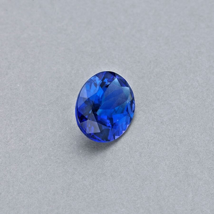 3.15 Carat Oval Cut Tanzanite Gemstone