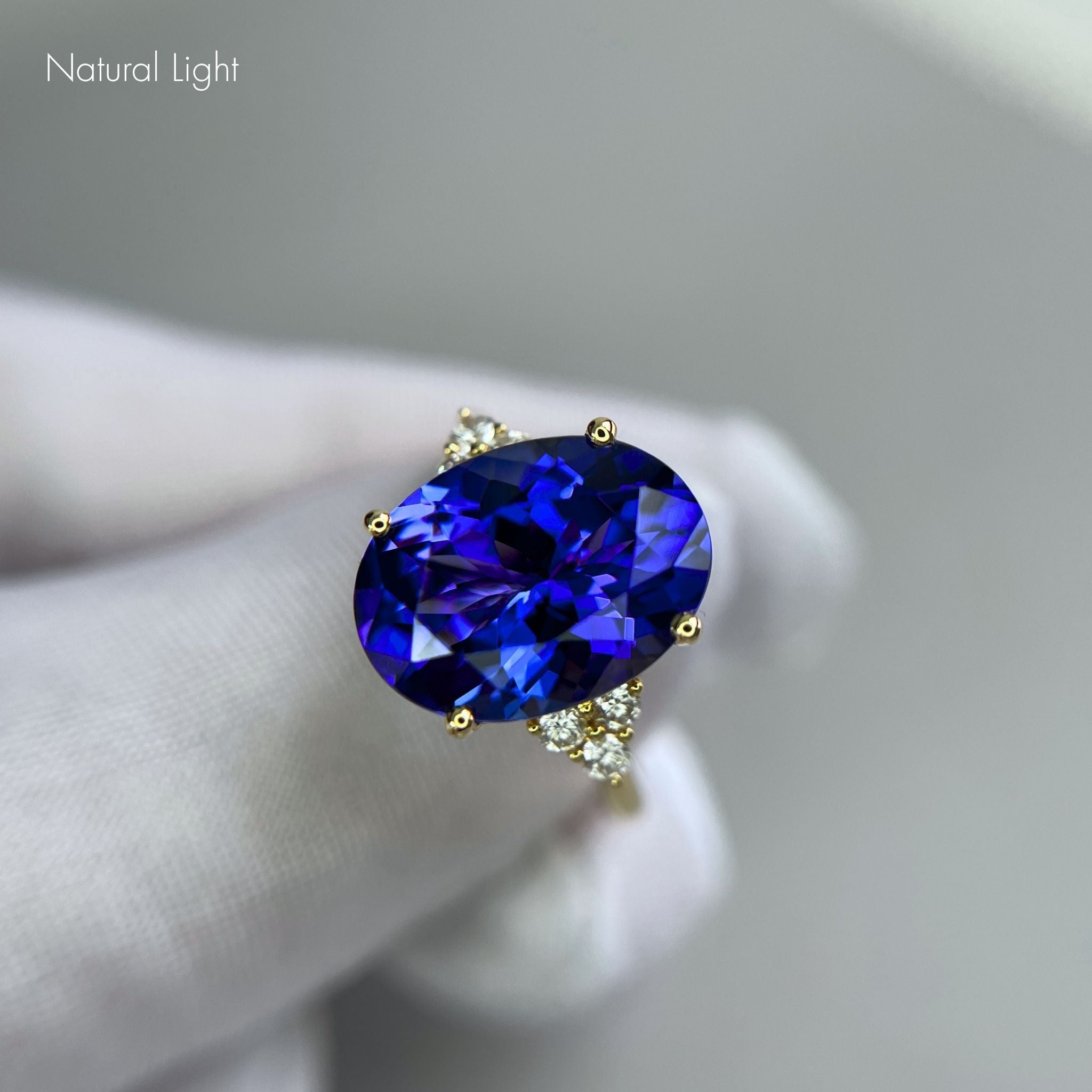 Exceptional Violet & Blue 7.22 Ct Oval Tanzanite Ring Yellow Gold