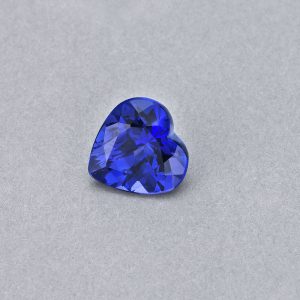 9 mm heart shaped tanzanite